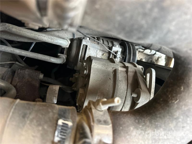 Gehl R220 Mini Pale Gommate