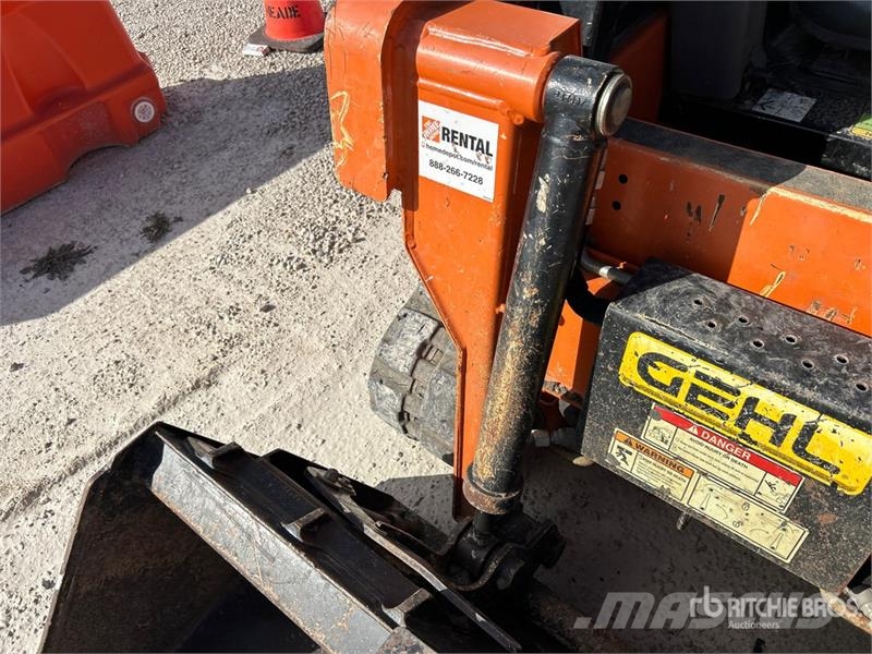 Gehl RT105 Two-Speed Compact Track Loader Skid steer loaders