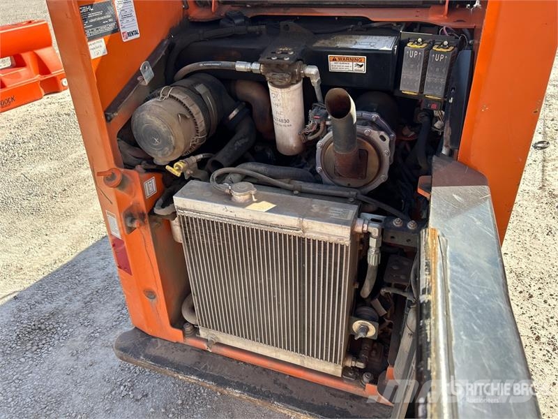 Gehl RT105 Two-Speed Compact Track Loader Skid steer loaders