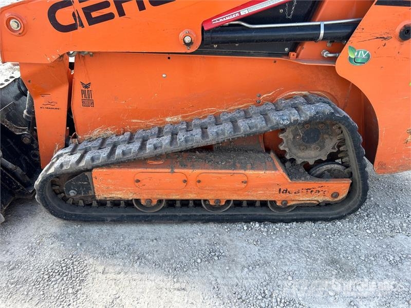 Gehl RT105 Two-Speed Compact Track Loader Skid steer loaders
