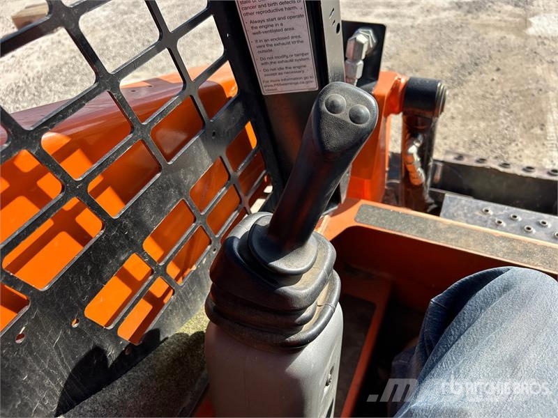 Gehl RT105 Two-Speed Compact Track Loader Skid steer loaders