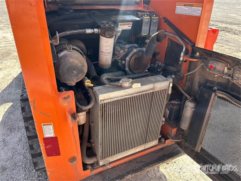 Gehl RT105 Two-Speed Compact Track Loader Skid steer loaders