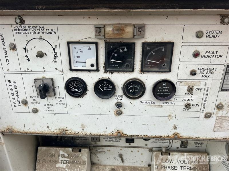 Generac 1742-S 36 kW Skid-Mounted Generator Set Naftové generátory