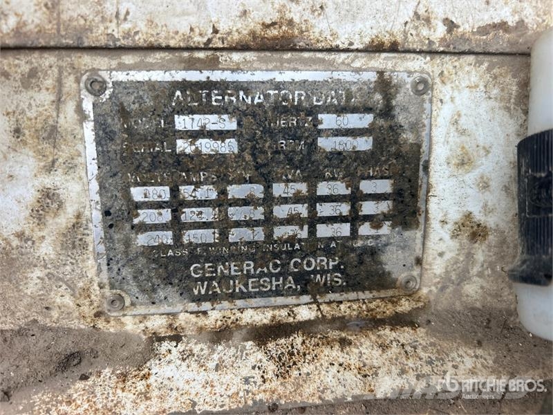 Generac 1742-S 36 kW Skid-Mounted Generator Set Naftové generátory