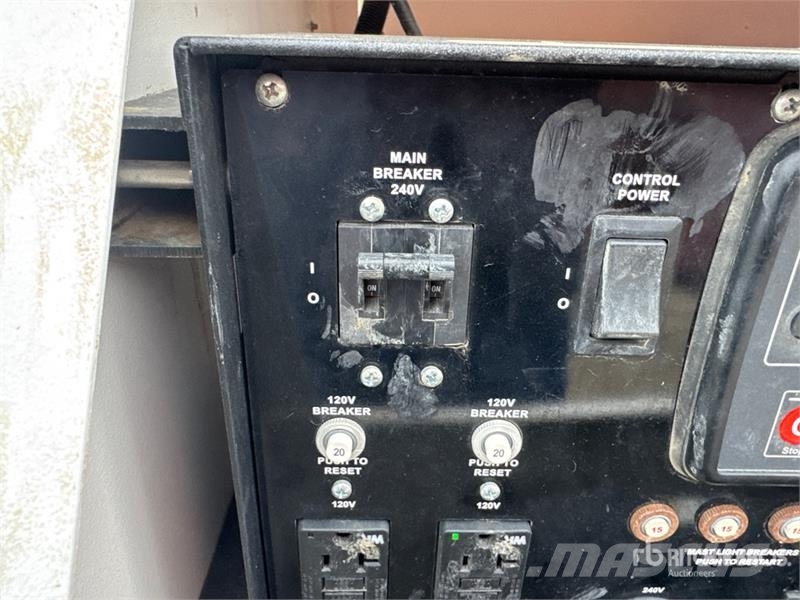 Generac 8 kW Light Tower Fénytornyok
