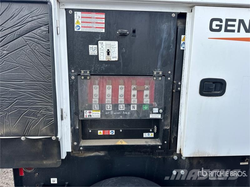 Generac MDG25IF4 17.5 kW Mobile Generator Set 柴油发电机