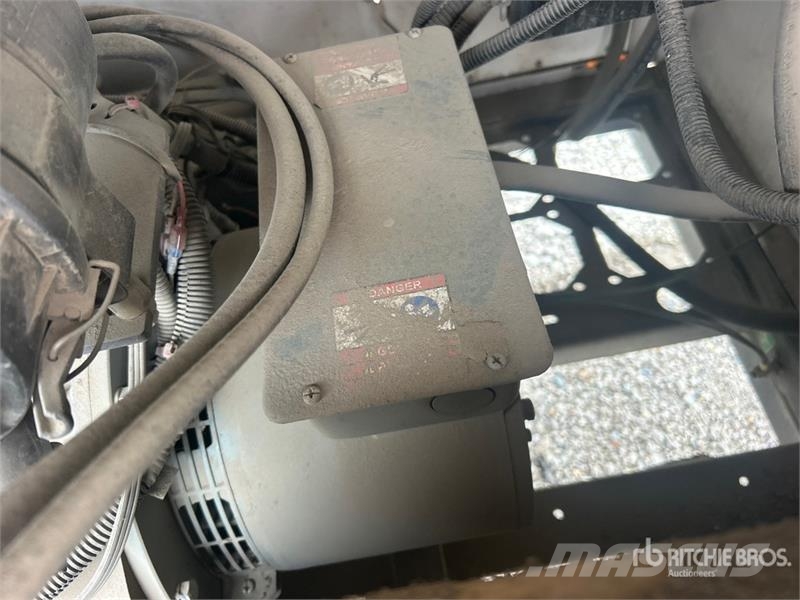 Generac MLT4060KV 6 kW Light Tower 조명타워