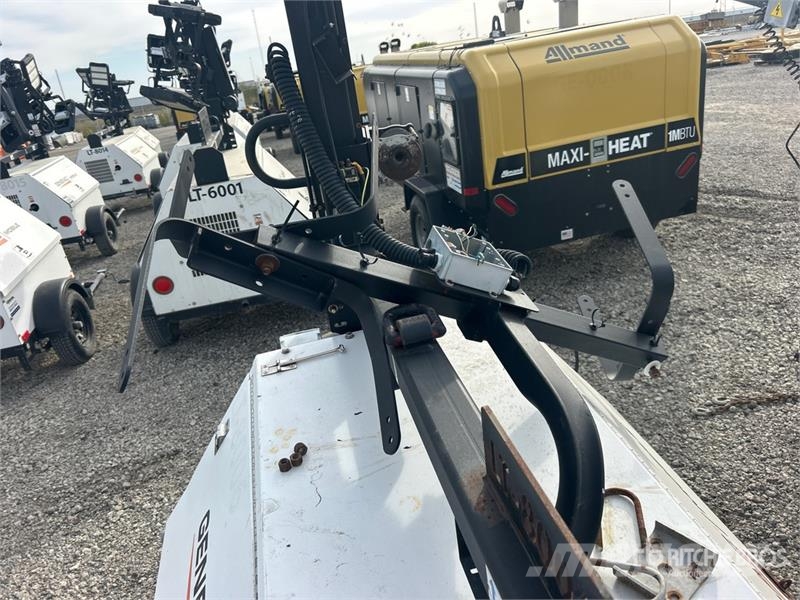 Generac MLT4080KV Light Tower (Inoperable) Valopylväät