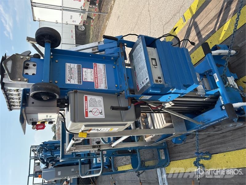 Genie AWP30 Vertical Mast Lift Used Personnel lifts and access elevators