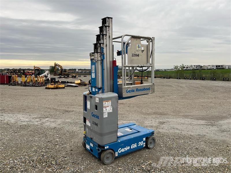 Genie GR-20 Vertical Mast Lift Used Personnel lifts and access elevators