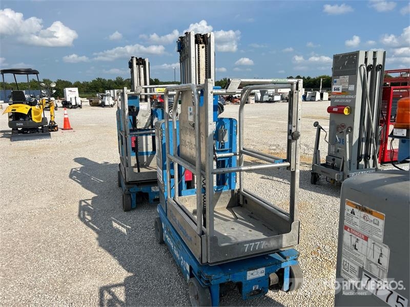 Genie GR-20 Vertical Mast Lift Vertikálne stĺpové výťahy