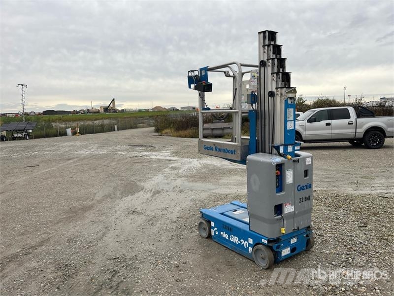 Genie GR-20 Vertical Mast Lift Used Personnel lifts and access elevators