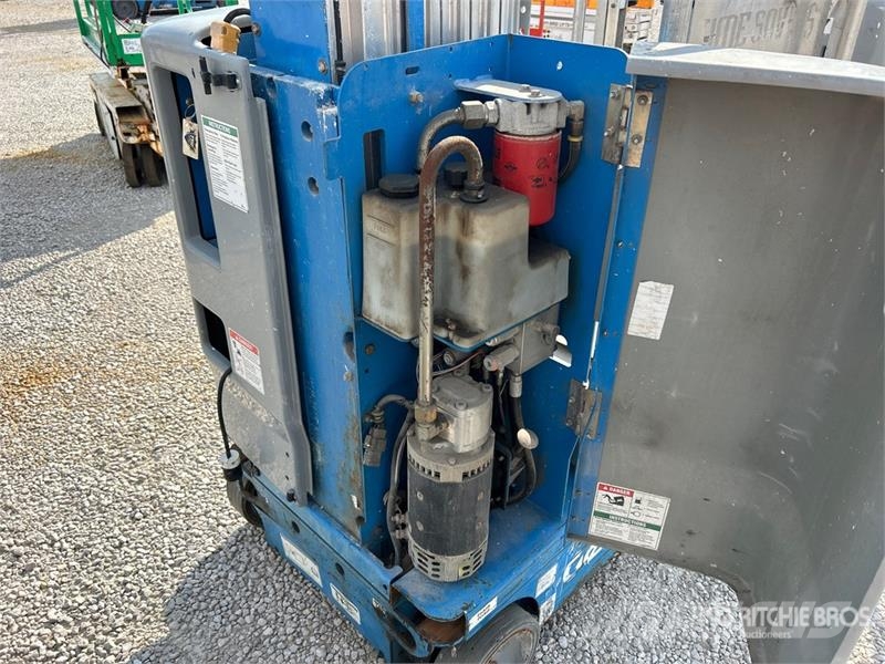 Genie GR-20 Vertical Mast Lift Vertikálne stĺpové výťahy