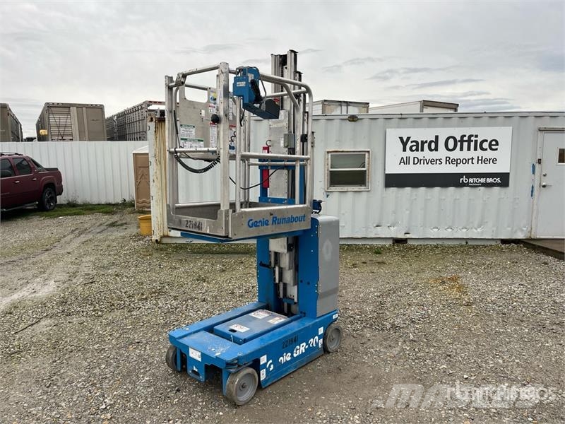 Genie GR-20 Vertical Mast Lift Used Personnel lifts and access elevators