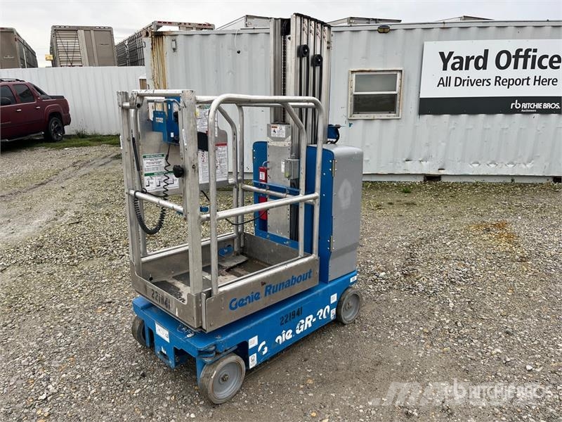 Genie GR-20 Vertical Mast Lift Used Personnel lifts and access elevators