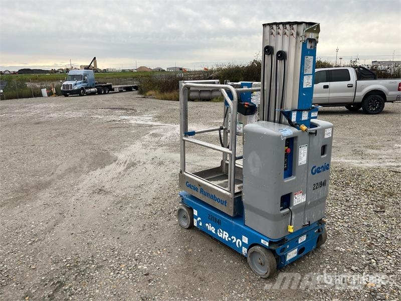 Genie GR-20 Vertical Mast Lift Used Personnel lifts and access elevators