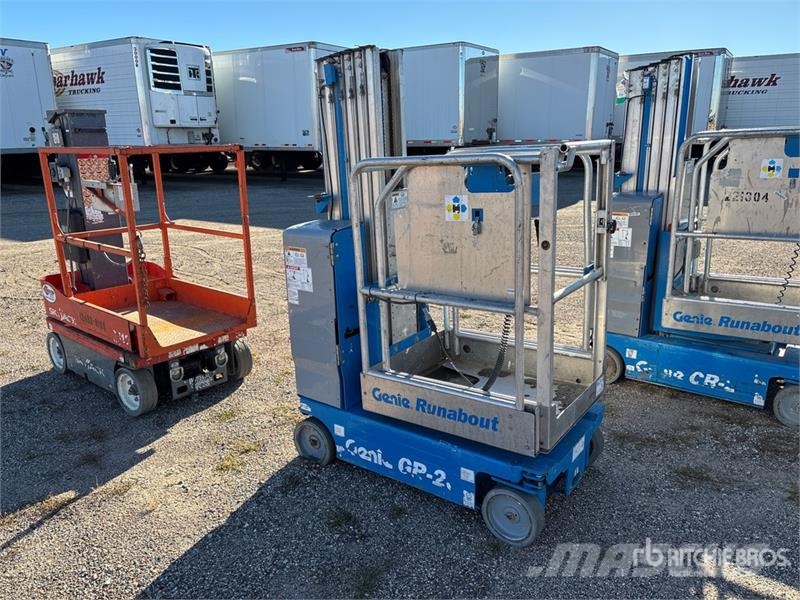Genie GR20 Vertical Mast Lift 客货电梯