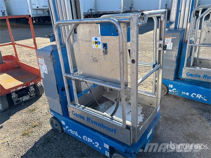 Genie GR20 Vertical Mast Lift 客货电梯