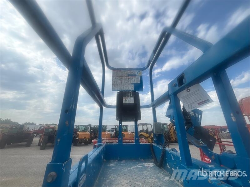 Genie GS-1330 Electric Scissor Lift Scissor lifts
