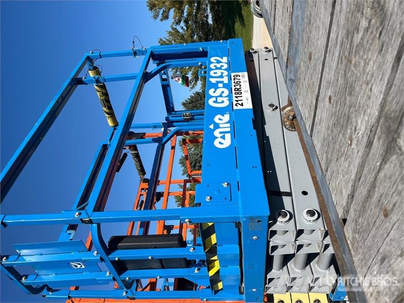 Genie GS-1932 E-Drive Scissor Lift Scissor lifts