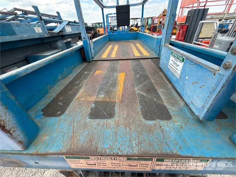 Genie GS-3232 Electric Scissor Lift 가위형 리프트