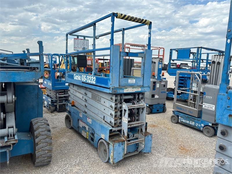 Genie GS-3232 Electric Scissor Lift 가위형 리프트