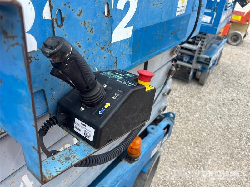 Genie GS-3232 Electric Scissor Lift 가위형 리프트
