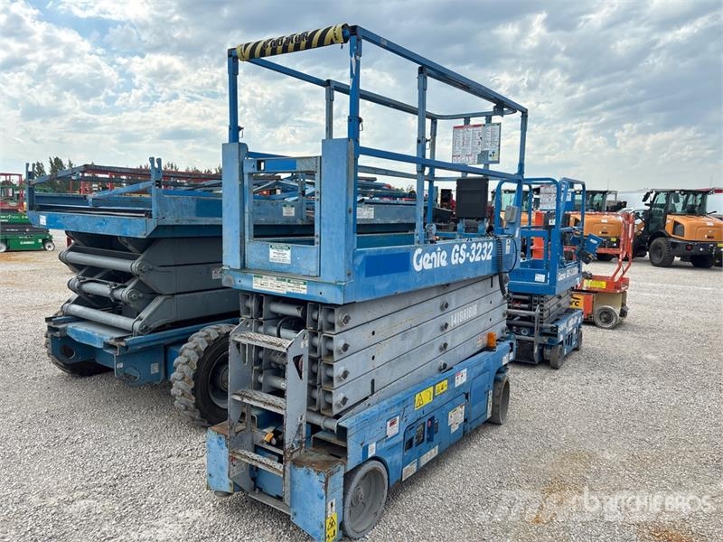 Genie GS-3232 Electric Scissor Lift 가위형 리프트