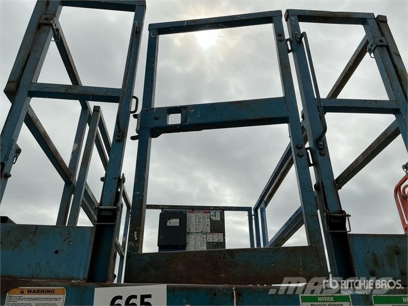 Genie GS-3268 Elevadores de tesoura