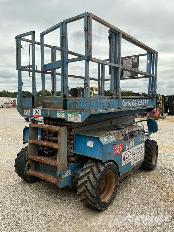 Genie GS-3268 Elevadores de tesoura