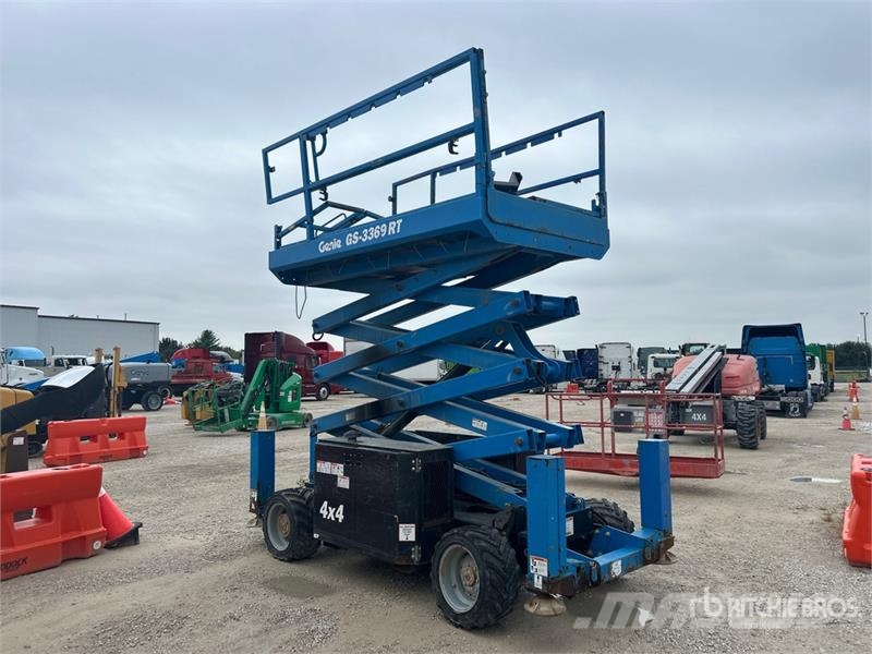 Genie GS-3369RT 가위형 리프트