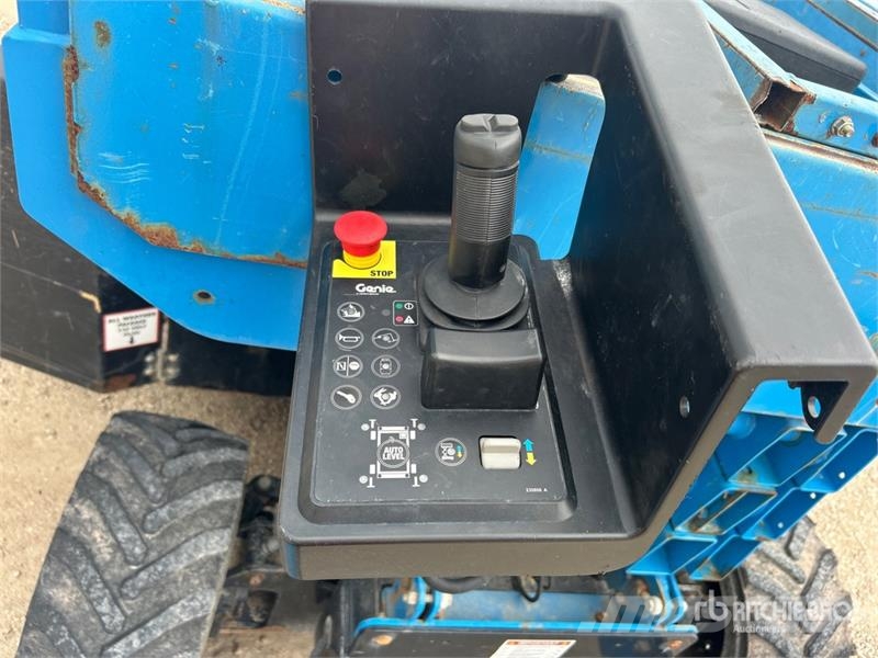 Genie GS-3369RT 가위형 리프트