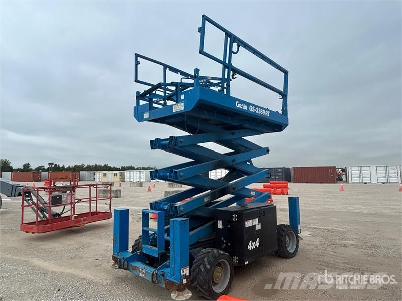 Genie GS-3369RT 가위형 리프트