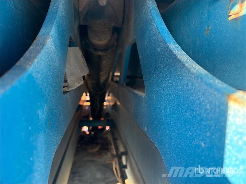 Genie GS-3369RT Škarjaste dvižne ploščadi