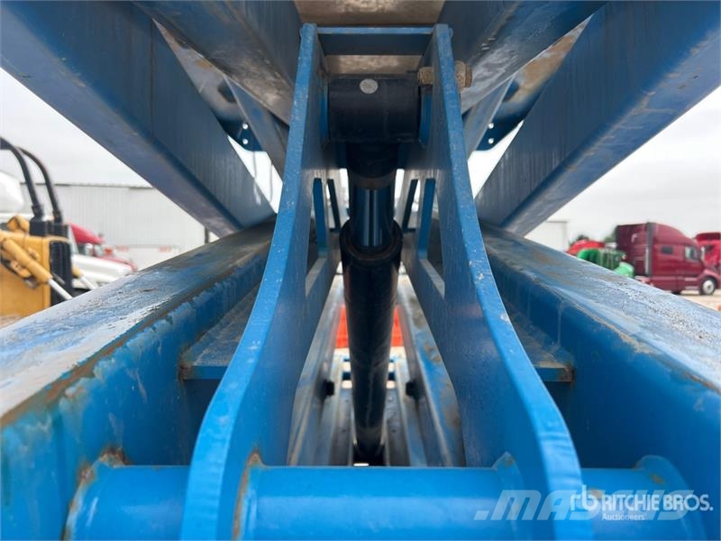 Genie GS-3369RT 가위형 리프트