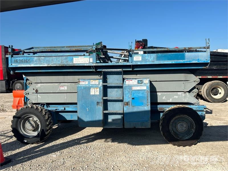 Genie GS-3384 4x4 Diesel Scissor Lift Käärtõstukid
