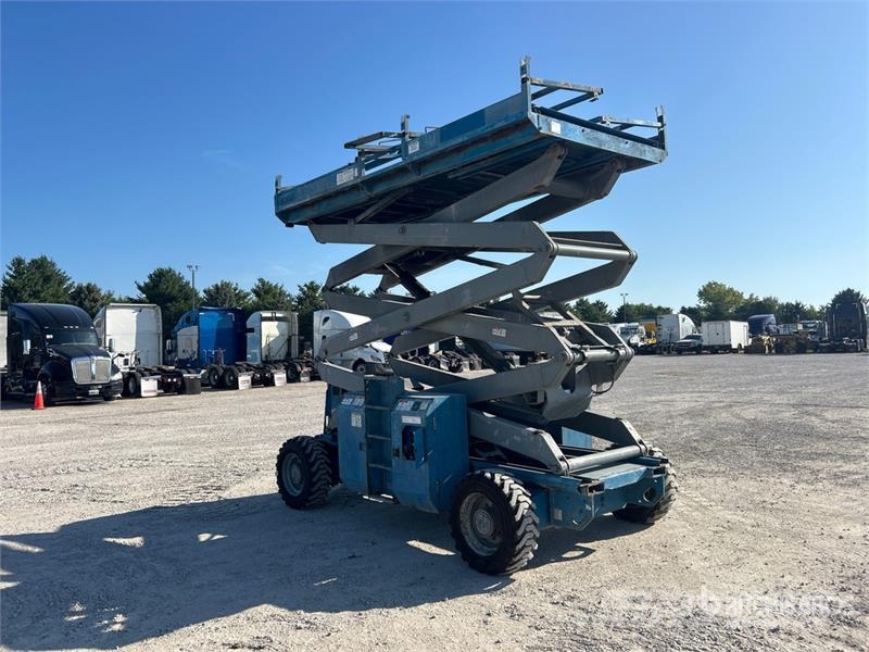 Genie GS-3384 4x4 Diesel Scissor Lift Käärtõstukid