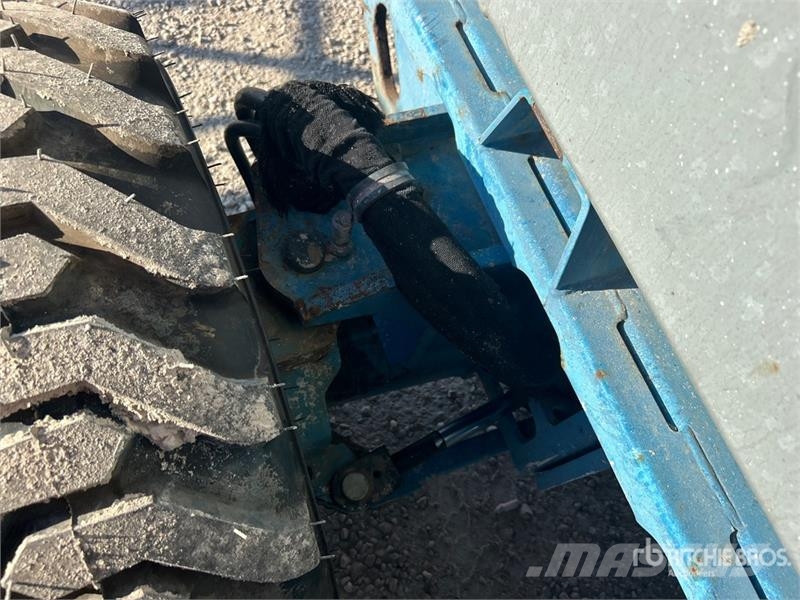 Genie GS-3384 4x4 Diesel Scissor Lift Käärtõstukid