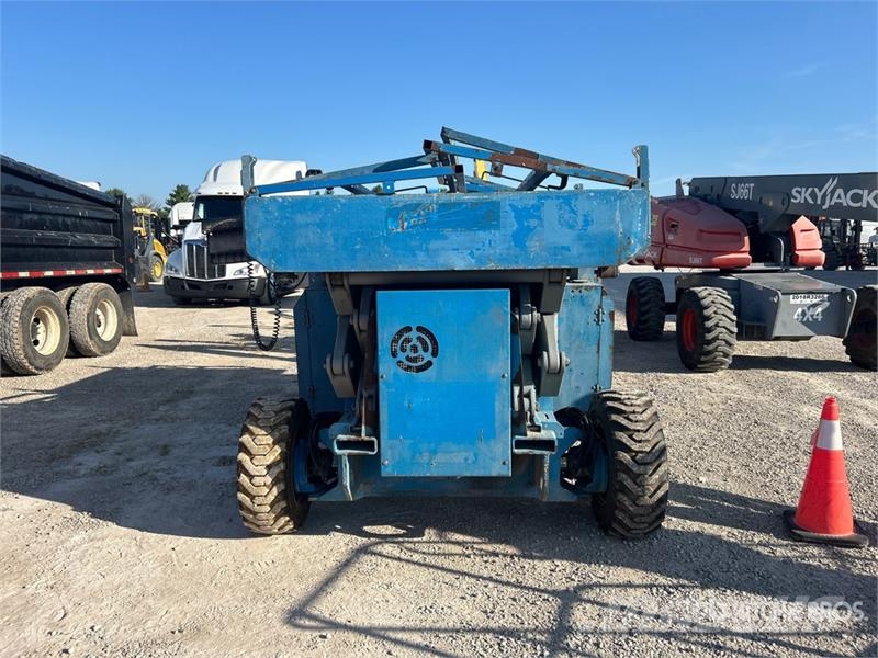 Genie GS-3384 4x4 Diesel Scissor Lift Käärtõstukid