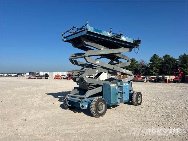 Genie GS-3384 4x4 Diesel Scissor Lift Käärtõstukid