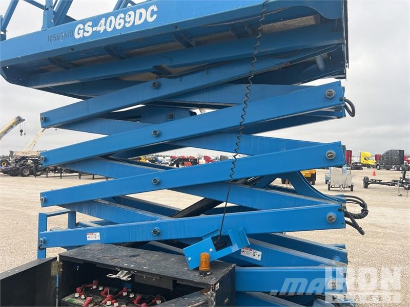 Genie GS-4069DC Electric Scissor Lift Škarjaste dvižne ploščadi