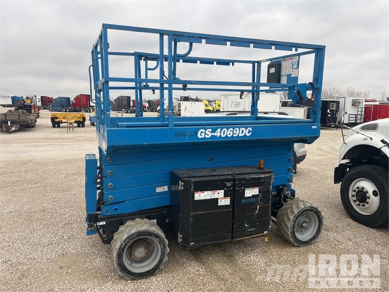 Genie GS-4069DC Electric Scissor Lift Škarjaste dvižne ploščadi