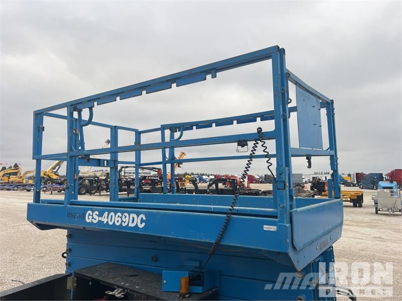 Genie GS-4069DC Electric Scissor Lift Škarjaste dvižne ploščadi