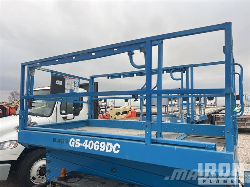 Genie GS-4069DC Electric Scissor Lift Škarjaste dvižne ploščadi