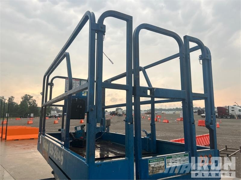 Genie GS2646 Electric Scissor Lift Škarjaste dvižne ploščadi