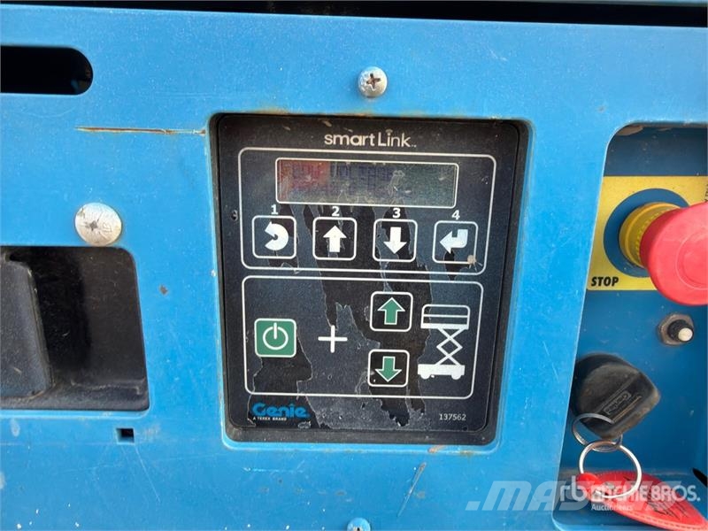 Genie GS3246 Electric Scissor Lift Elevadores de tesoura