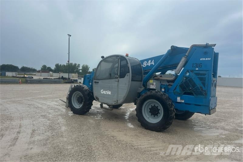 Genie GTH-844 Chariot télescopique
