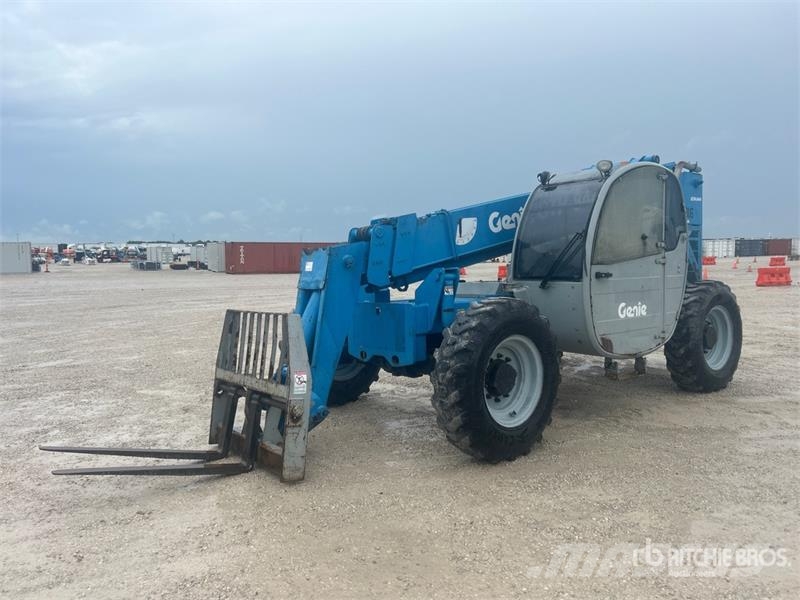Genie GTH-844 Chariot télescopique