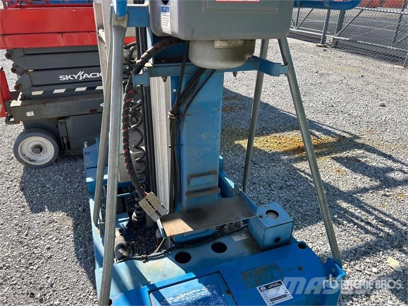 Genie IWP-25S Vertikálne stĺpové výťahy