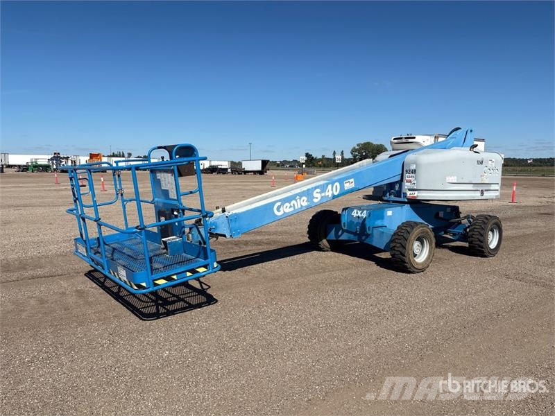 Genie S-40 4WD Diesel Telescopic Boom Lift Teleskopbühnen